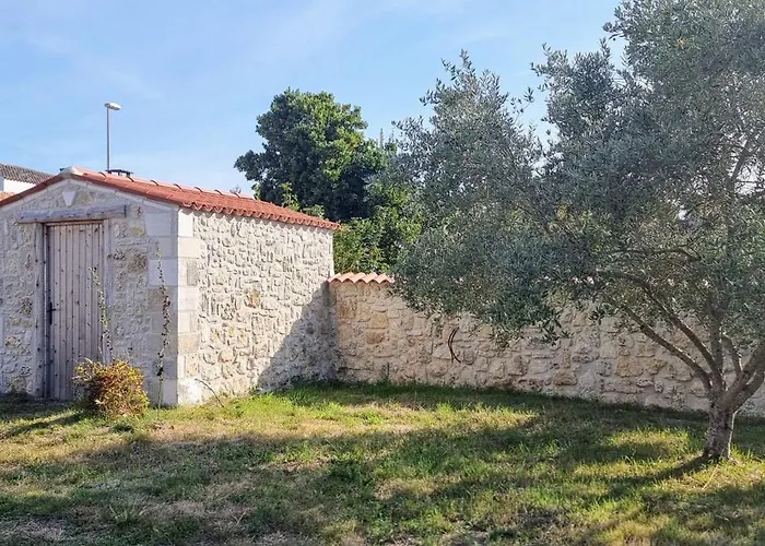 Superbe Maison à La Remigeasse, Proximité